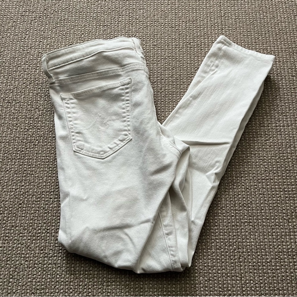White Women’s Stretch Jeans - Clean Slim Fit